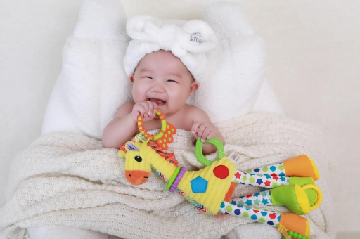 双鸭山4个月宝宝奶量 双鸭山4个月宝宝奶量